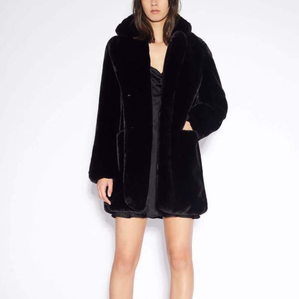 Apparis Sophie Faux Fur Coat Noir NWT